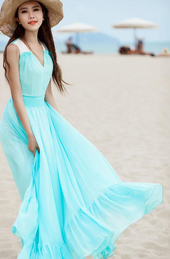 Váy maxi vải voan điệu đà dạo biển đón nắng hè 2017