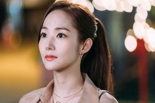  tạo hình thư ký của người đẹp dao kéo park min young 