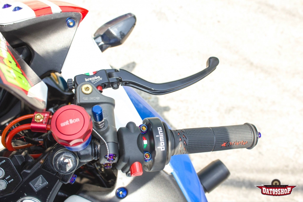 Honda cbr150 độ đầy phong cách của biker việt hút hồn ae
