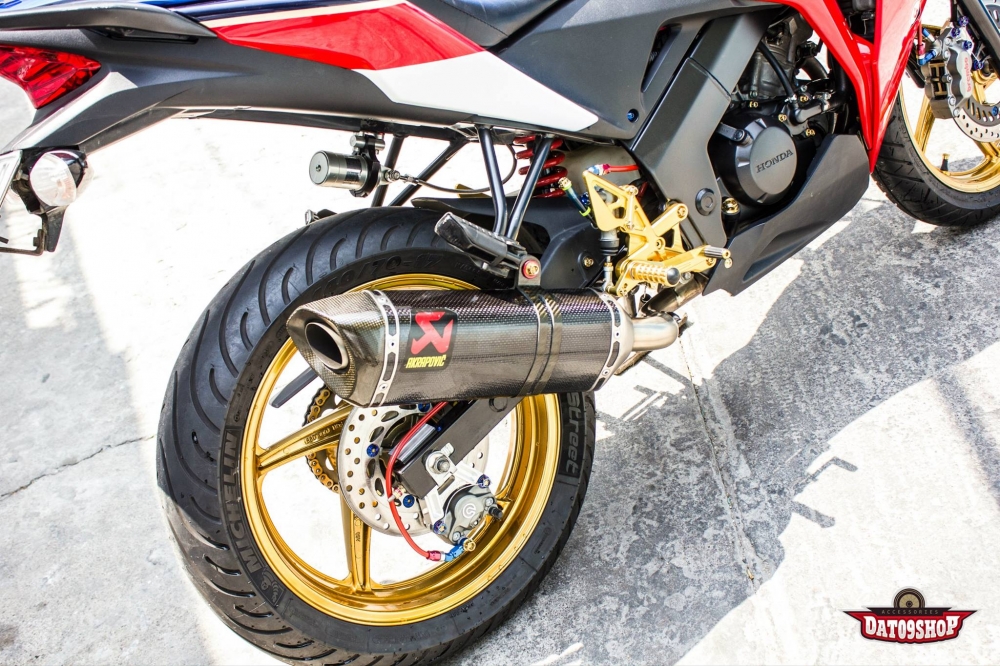 Honda cbr150 độ đầy phong cách của biker việt hút hồn ae
